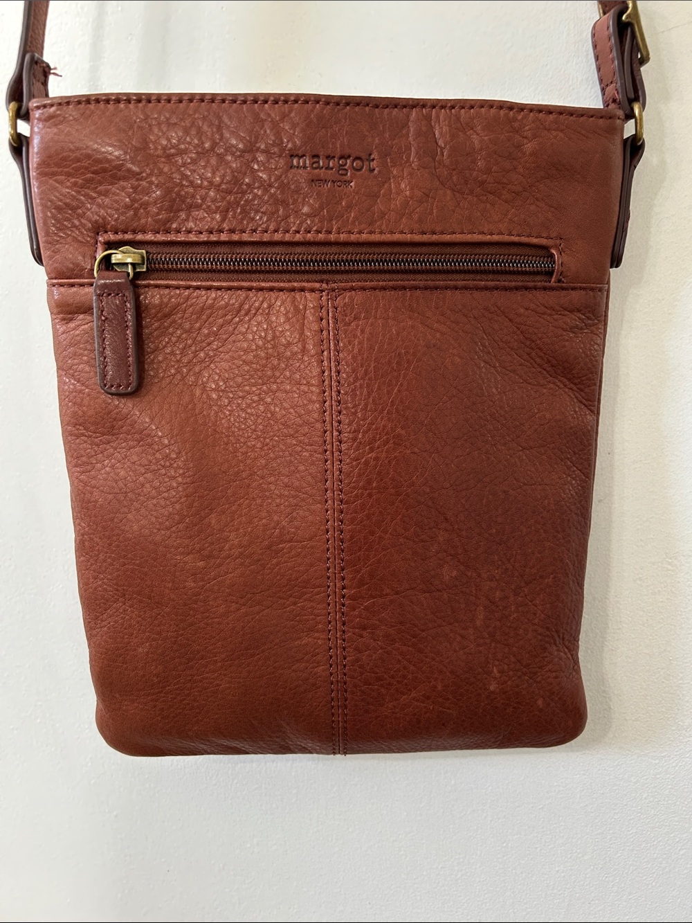 Margot New York Leather Crossbody Bag Brown Classic Minimalist Travel - Picture 2 of 14